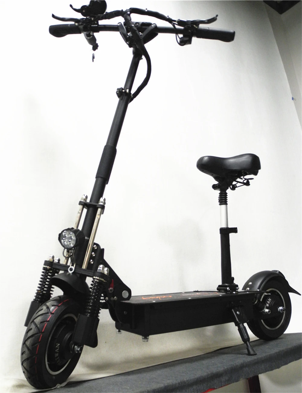 Excellent UBGO 1005 52V Double Drive Motor Powerful Electric Scooter 10inch E-Scooter With Oil Brake 4