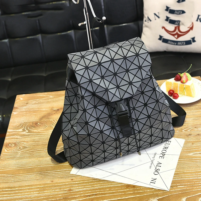 Nevenka Diamond Lattice Backpack Women Backpack Leather Creative Geometric Backpacks Drawstring Backpacks for Teenager Girl 20184