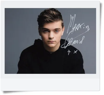 

signed Martin Garrix autographed photo 7 inches freeshipping 072017 01