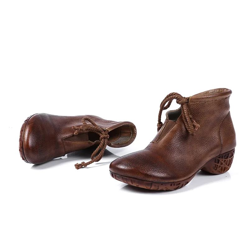 

2018 autumn and winter new pure leather women's short boots with thick and retro women's shoes