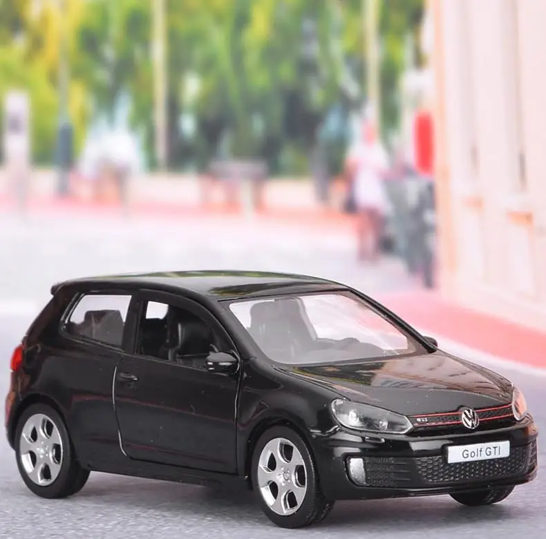Высокая симуляция гольф GTI, 1:36 Масштаб сплава тяните назад автомобиль игрушки, литой металл модель транспортных средств, Коллекция модель игрушки - Цвет: Черный