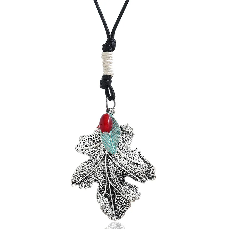 

European American Jewelry Simple Personality Vintage Alloy Leaf Pendant Necklace Fashion Women Men's Accessories Sweater Chain