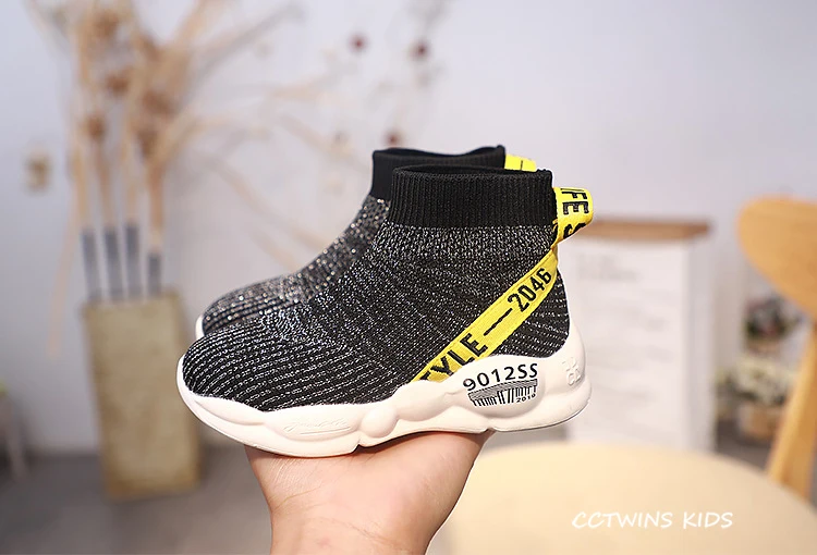 Kids Shoes Autumn Fashion Girls High Top Socks Shoes Boys Breathable Sports Sneakers Children Casual Black Trainers FH2465