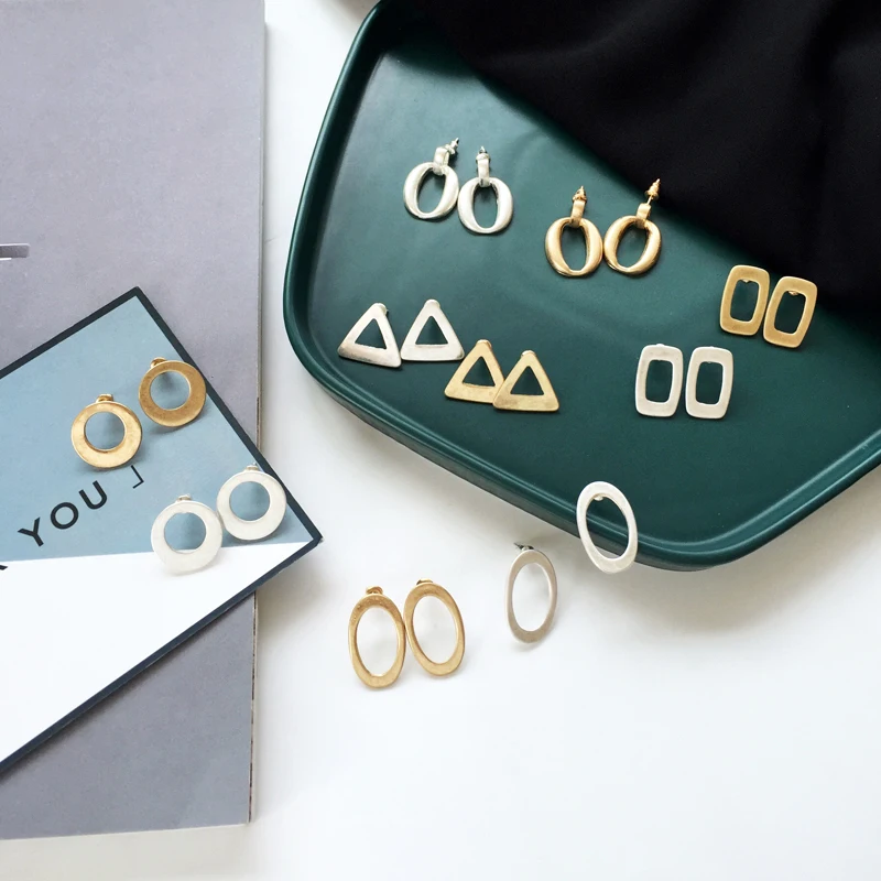 

Simple Frosty Style Geometric Round Elliptical Triangle Square Stud Earrings For Women Fashion Vintage Charm Jewelry Accessorie