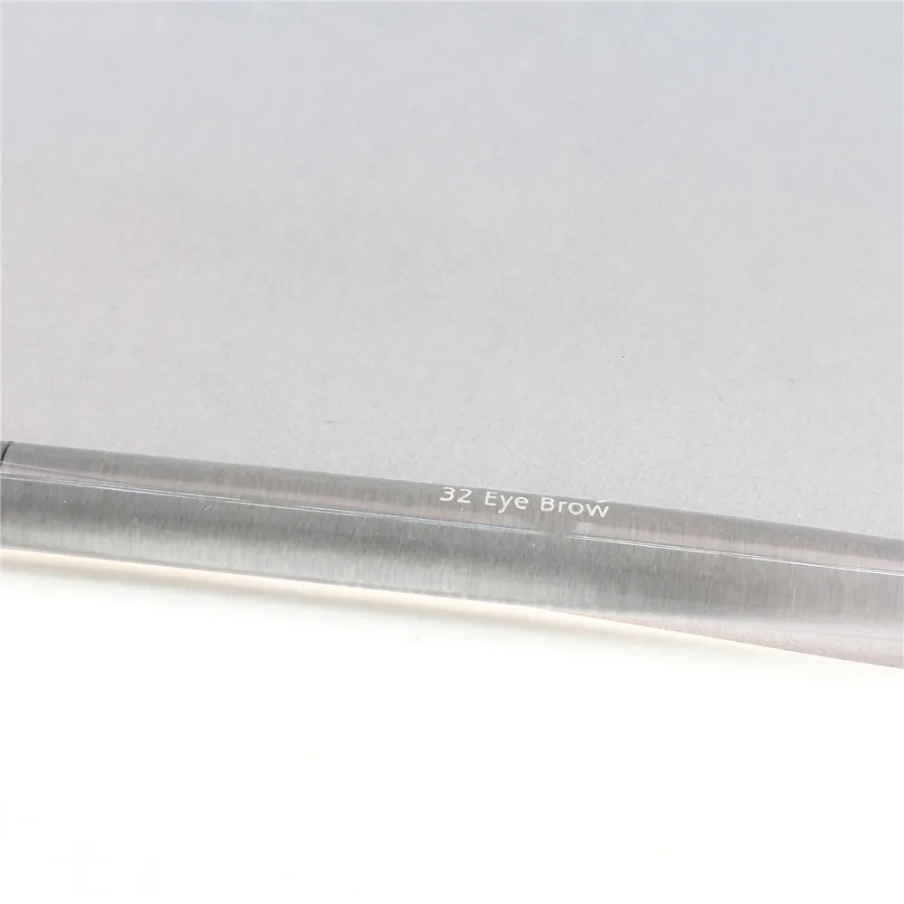 Trish Mcevoy Brush 32 Eyebrow Brush _ 7