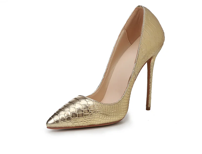 chaussures en cuir de poisson