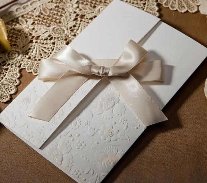 Free-shipping-100pcs-Vintage-Embossed-Tri-fold-Wedding-Invitation-With-Lace-Bowknot1