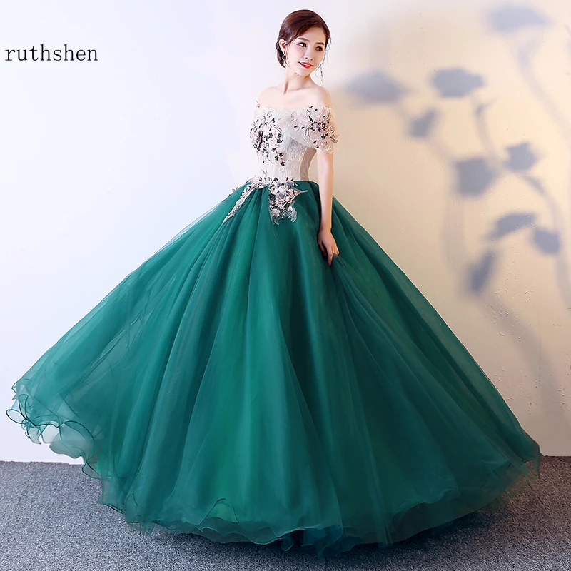 Elegant Green Off-Shoulder Arabic Prom Dress Long Ball Gown for Formal Masquerade