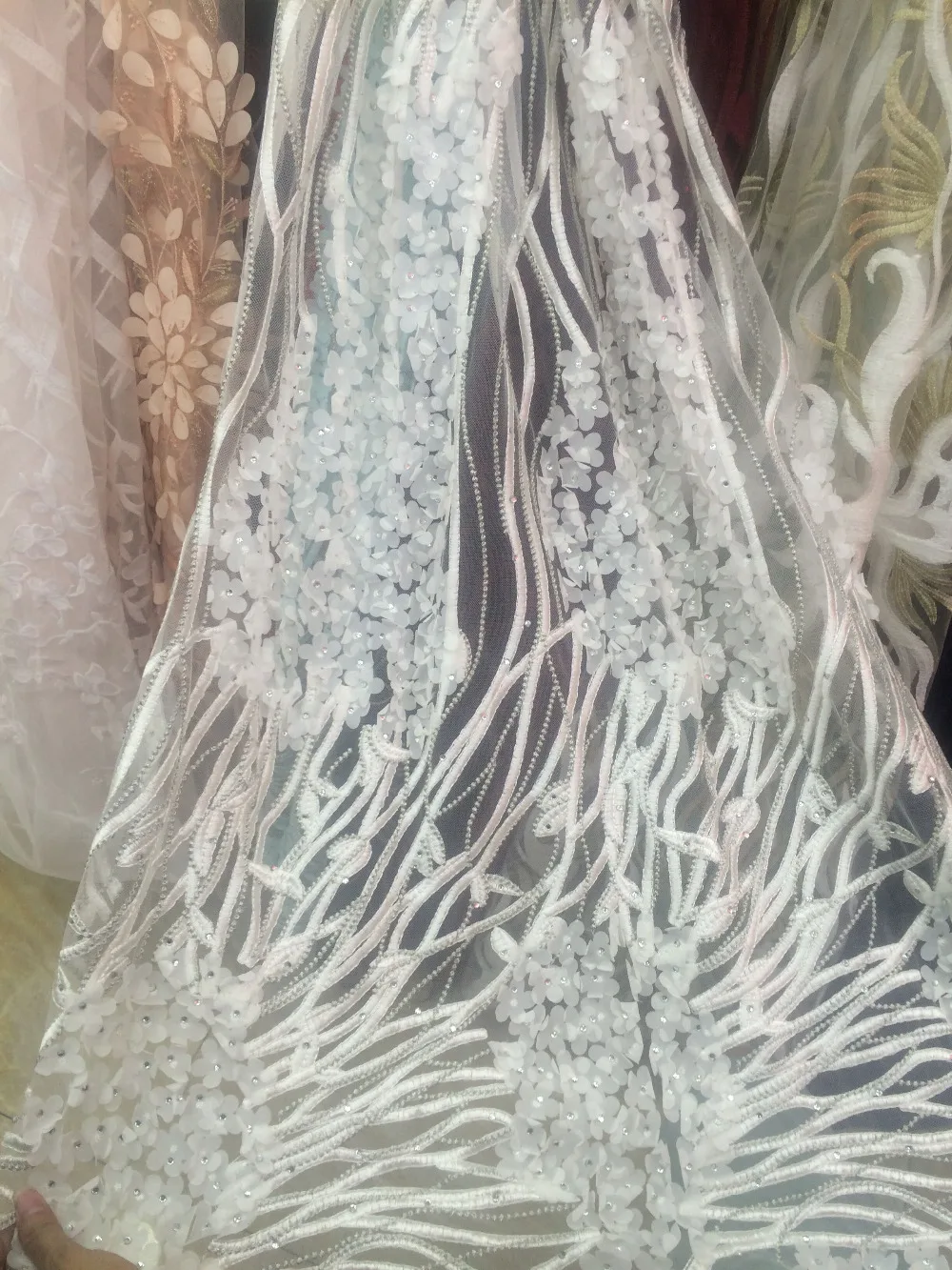 Наличии 5 ярдов Белый Новый модный показ сетка тюль вышивка кружевной ткани для свадьбы/вечернее платье/партии, компанией DHL