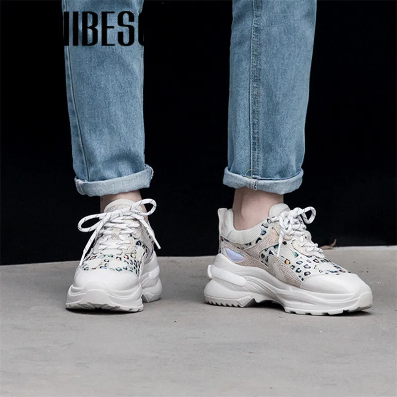 

COVIBESCO Spring Summer Fashion Sexy Leopard Women Sneakers Genuine Leather Lace Up Women Flats Casual Shoes Woman Office Shoes