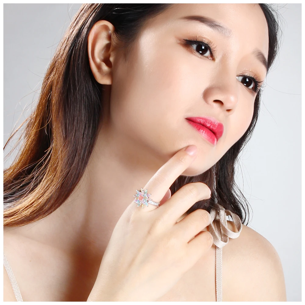 DreamCarnival 1989 Spring Flower Design Colorful Glitter Zircon Pale Purple Green Blue Color Cute Look Women Ring Anillo SJ29081