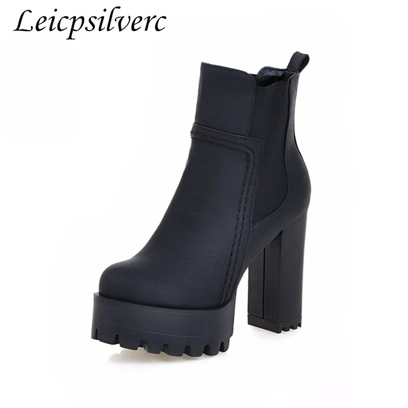 

Winter new waterproof platform zipper Martin boots comfortable short boots round head rough with naked boots big size 34-48
