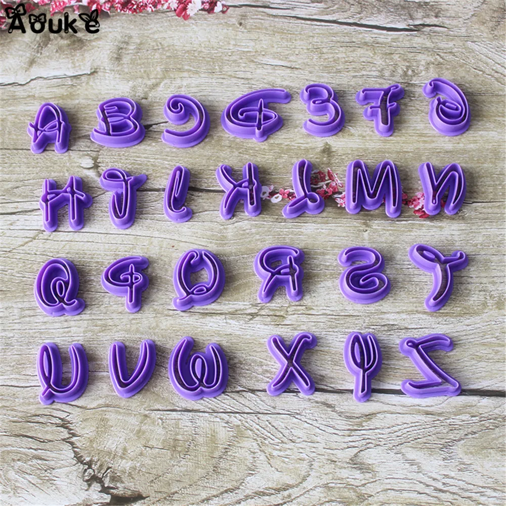 2881423242_687444823