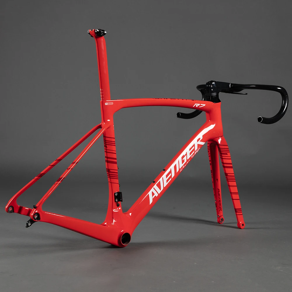 Excellent 2019 Carbon Road Bikes Di2 All Hidden Cable Disc Cycling Avenger R7 Frame Carbon Aero 49/52/54/56/58 Disc Brake UCI Carbon Frame 1