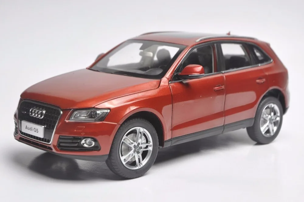 

1:18 Diecast Model for Audi Q5 2013 Red SUV Alloy Toy Car Miniature Collection Gift