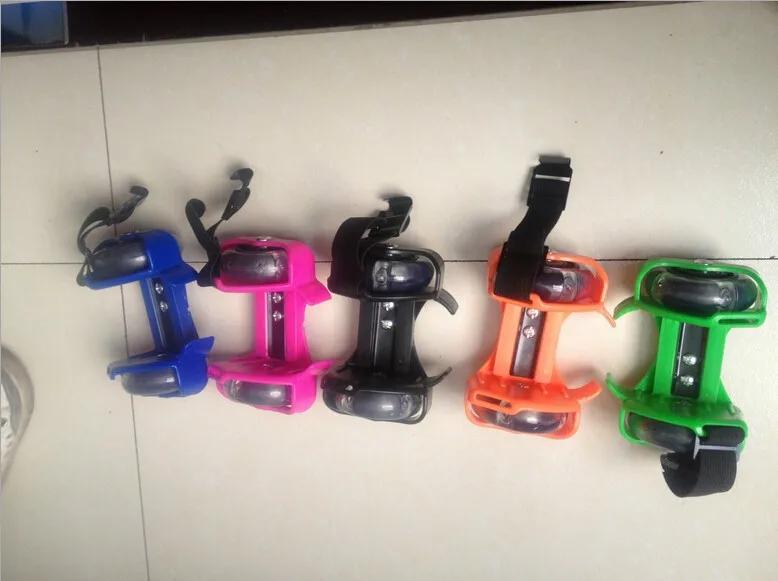 للأطفال وامض الأسطوانة صغيرة زوبعة بكرة فلاش عجلة أحذية تزلج وامض الأسطوانة أحذية