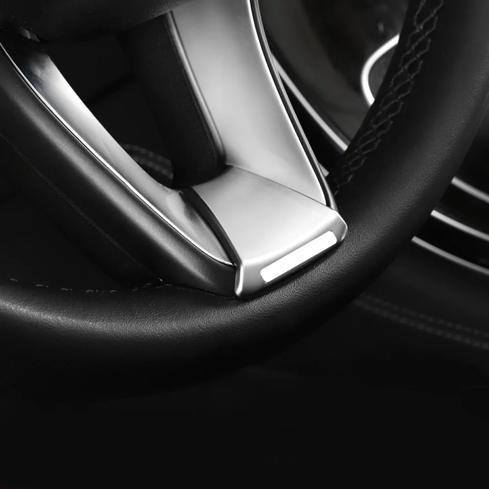 

1-5 pcs For AMG Logo Steering Wheel Sticker Trim Car Styling For Mercedes Benz CLS W211 E350 SLK GLK GL ML X204 ML350 W176 W211