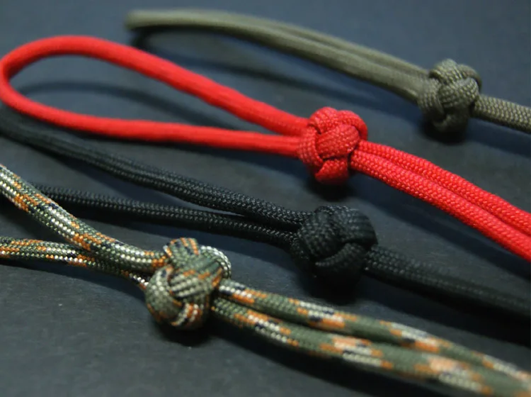 

DIY Hand-Made Umbrella rope Keychain Strap Lost Hand Strap Knife beads lanyard Button knot multi-function tools Outdoor Camping