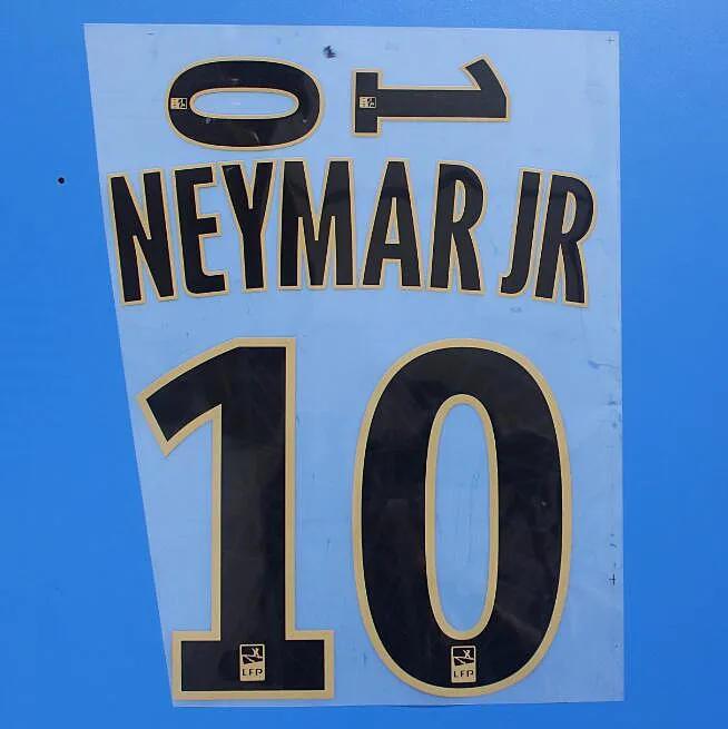 1819-New-New-PSG-DANI-ALVES-T-SILVA-VERRATTI-DI-MARIA-MBAPPE-DRAXLER-CAVANI-NEYMAR-JR1