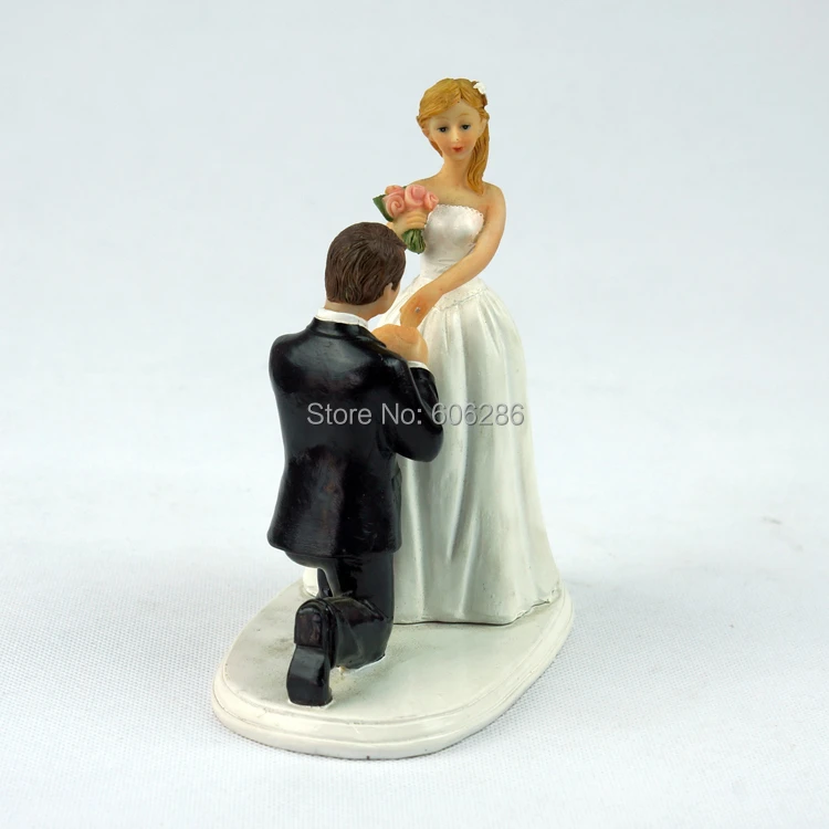 Figurine De Marie En Resine 2 Pieces Lot Pour Demande En Mariage Decoration De Table De Mariage Garniture De Gateau En Resine Aliexpress Figurine De Marie En Resine 2 Pieces Lot Pour Demande En Mariage Decoration De Table De Mariage Garniture De Gateau En Resine Aliexpress