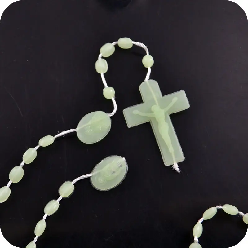 12x Светящиеся в темноте пластиковые четки INRI JESUS крест подвеска светящееся