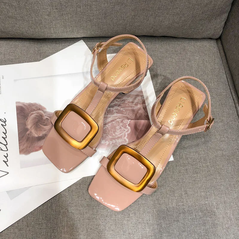 

2019 summer style simple simple solid color high heels women comfortable wild rough shoes with retro Roman style casual shoes.