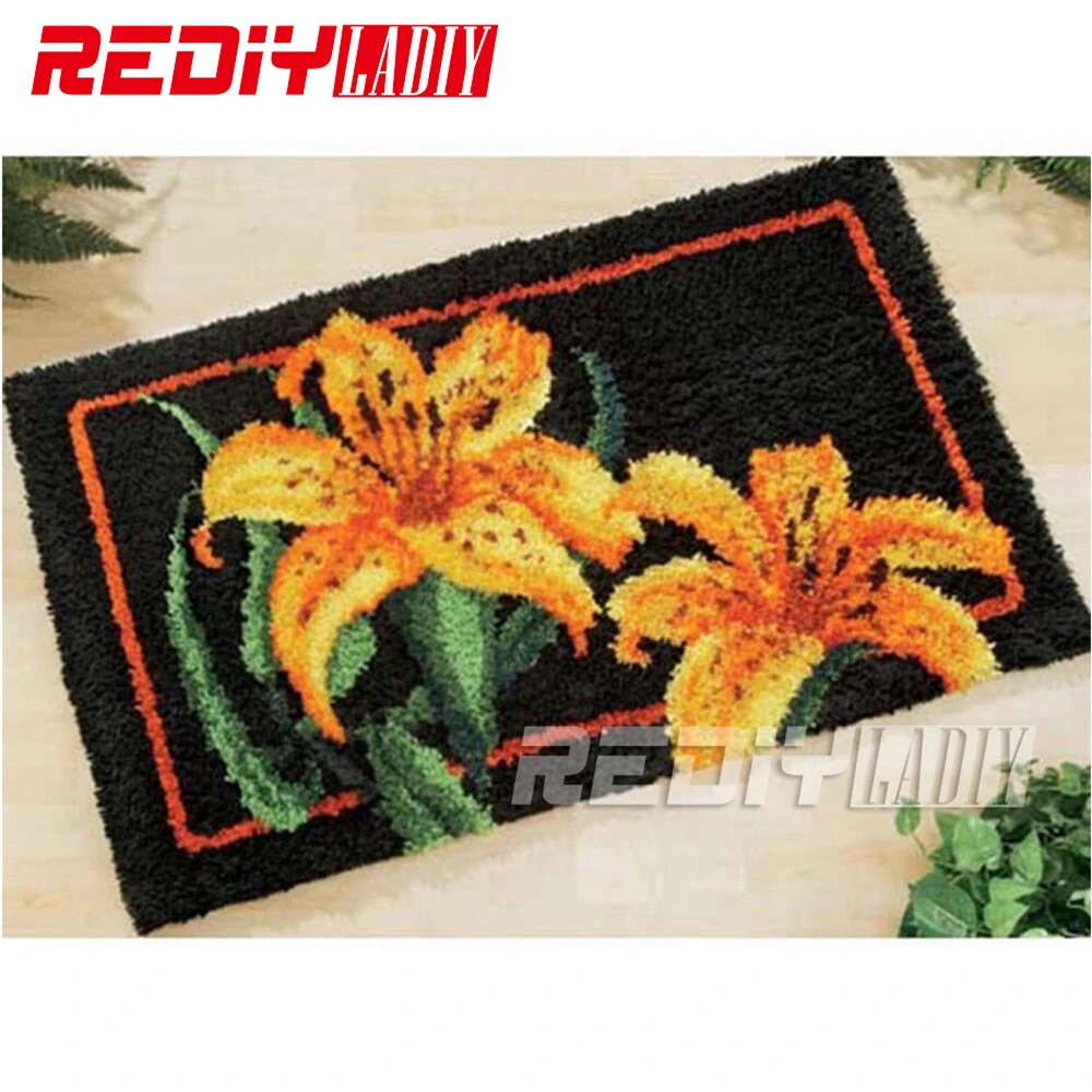 

REDIY LADIY Latch Hook Rug Floor Mat Wall Tapestry Golden Lily Pre-Printed Canvas 3D Yarn Embroidery Unfinished Carpet 85x60cm