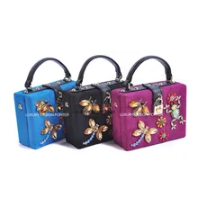 Luxury Designer brand Lady bag Purse Royal Rhinestone Hand bag Runway Hard case