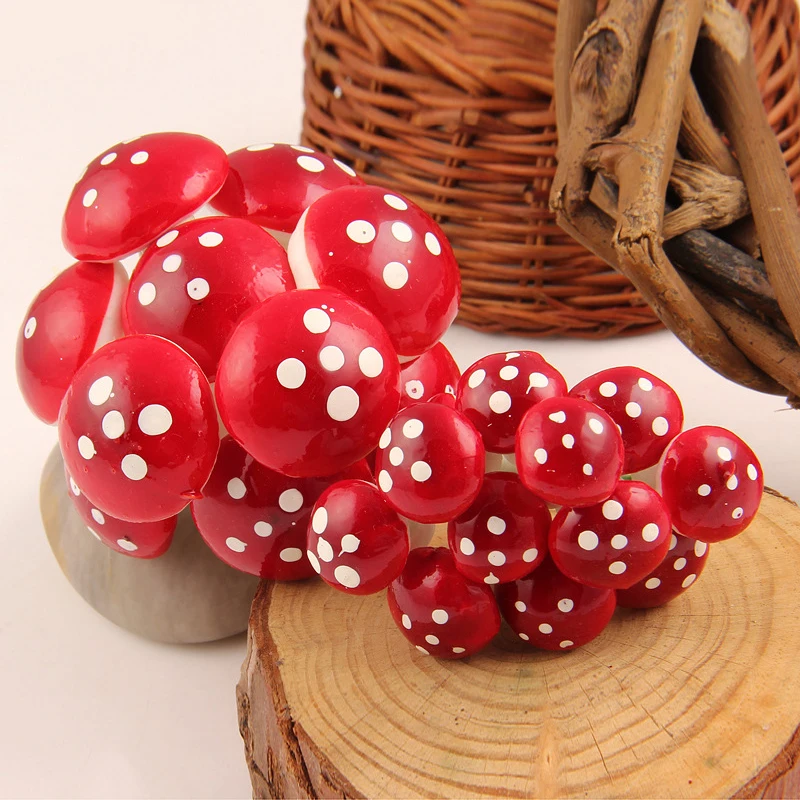 50pcs Mini Red Mushroom for Miniature Plant Pots Fairy Decor Garden Magic Craft 