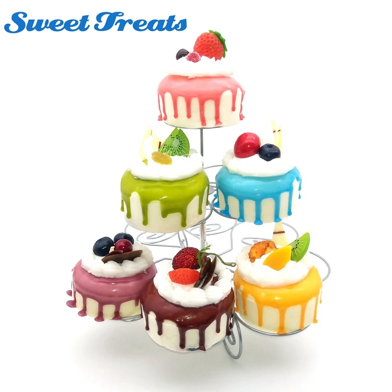 

Sweettreats Best 3 Tier Cupcake Stand holding 13 Cupcakes