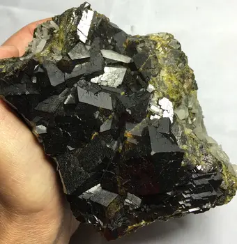 

1405g New Find Raw Natural Garnet crystal specimens FROM INNER MONGOLIA e46 ramadan gifts