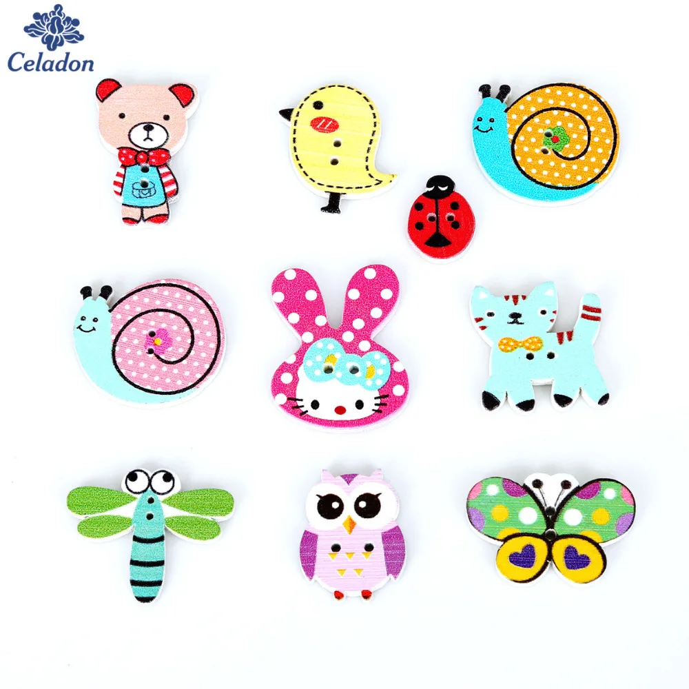 Lovglisten 200pcs Mixed Lovely Cat Bear Monkey Pattern Buttons 2 Holes 15MM Round Wood Buttons for Kids Sewing Crafts