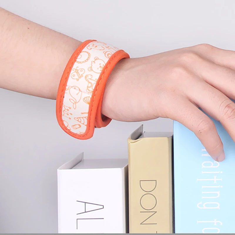 

Clean-n-Fresh Mosquito Repellent Wristband Baby Anti-mosquito Bracelet Adult Plant Essential Oil Mosquito Dispeller