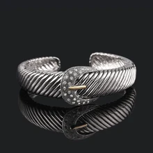 UNY Única Marca de Moda Brazalete Unisex Mujeres Hombres Joyería Al Por Mayor Plateada Rodio Ronda caballo afortunado Brazalete de los zapatos Envío Gratis