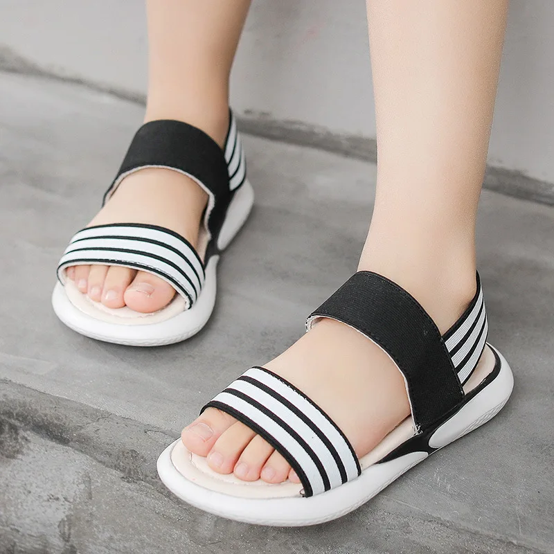 

2019 Summer Girls Shoes Open Toe Sandals Female New Version Beach Shoes Wild Sequins Casual Soft Bottom Shoes