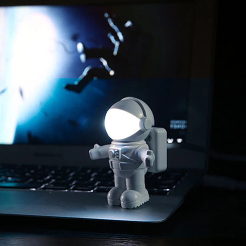

Litwod Z90 Style Pure White Cool New Astronaut Spaceman USB Light LED Adjustable Night Light For Computer PC Lamp Desk Light