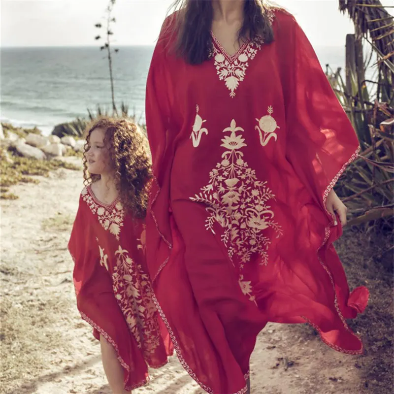 

2019 Red Bohemian Floral Embroidered Loose Summer Beach Dress Moroccan Caftan Plus Size Women Street Wear Midi Dress Sarong N855