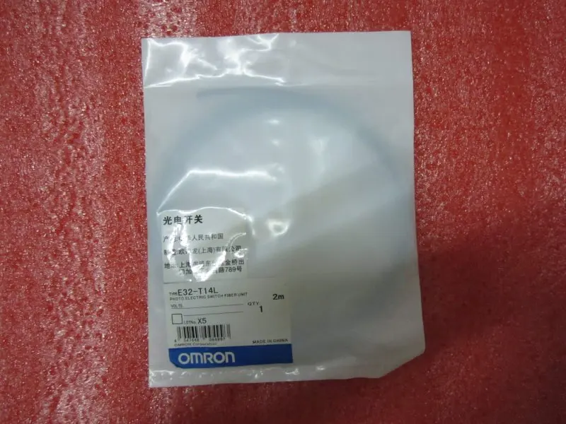

1pcs/lot  E32-T14L  fiber optic sensor is new in stock