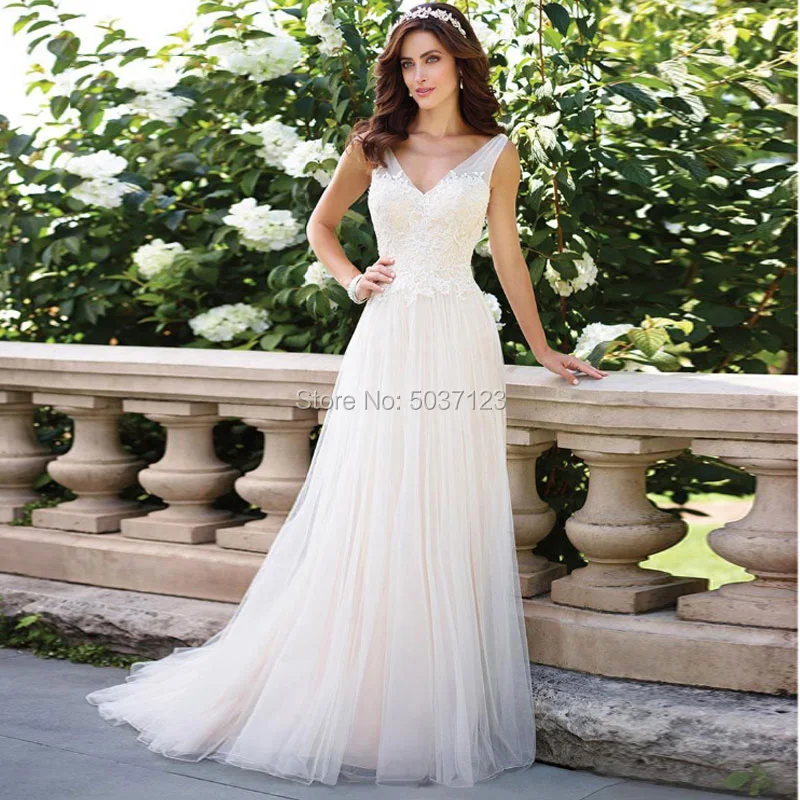 

Boho A Line Tulle Wedding Dresses Sleeveless Lace Appliques Floor Length Backless Sweep Train Vestido De Noiva Bridal Gown