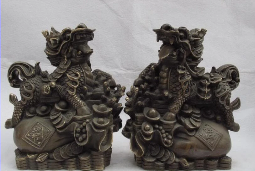 

free 8 Chinese Bronze Copper foo dog lion on the wealth sack feng shui figurine fast
