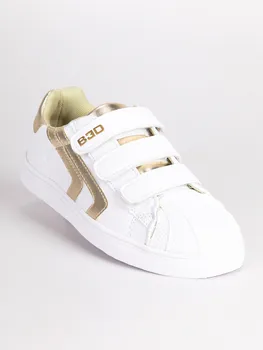 

Flat sneakers with tear
