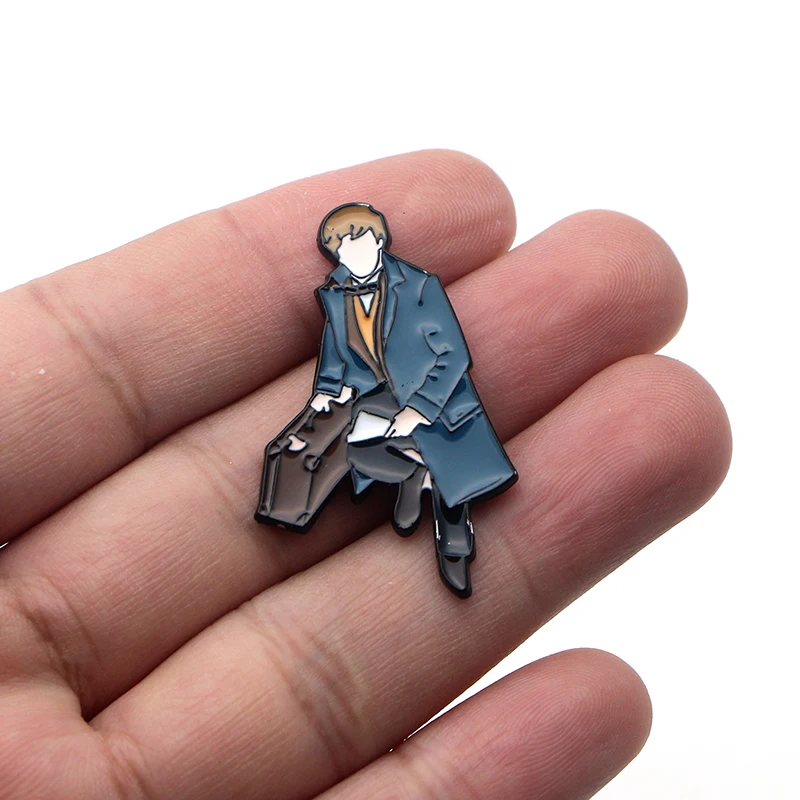 С фантастическими животными Newt Scamander шпилька из цинкового сплава para рюкзак Прайд одежда медаль для сумки рубашка шляпа Значки E0383