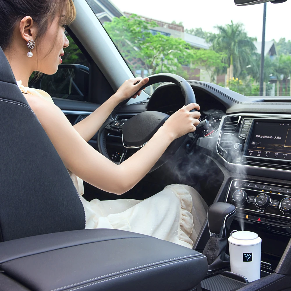 

USB LED Ultrasonic Family Car Humidifier Air Distributor Purifier Nebulizer Batch Girl Car Accessories Pink Car Interior Autos