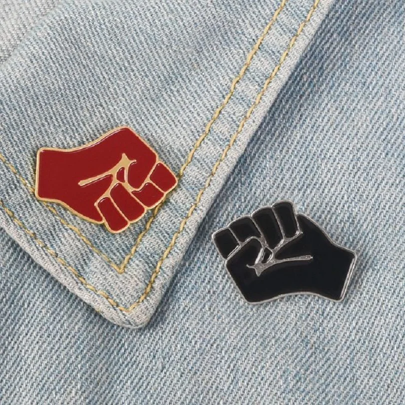 Рюкзак из сплава Unity Fist черный красный с микро героями мультфильмов|Броши| |
