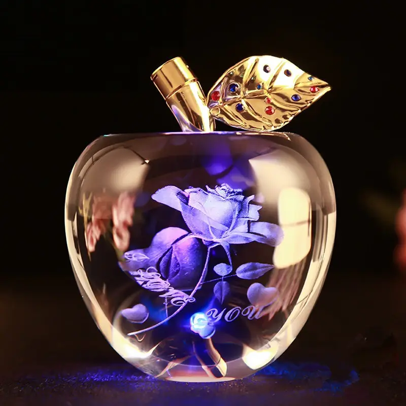 

Modern 3D Crystal Paperweights Glaze for Apple Figurine Ornaments Crystal Laser Engraved Crafts Office Desktop Decor
