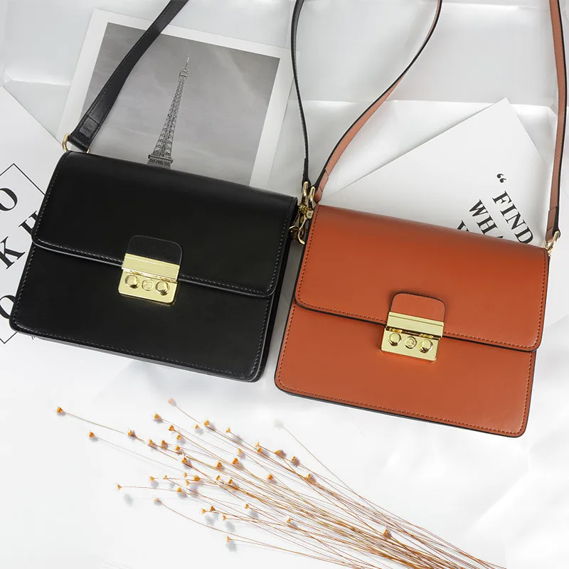 

2019 New Retro Small Fang Bao Han Edition Single Shoulder Inclined Span Bag