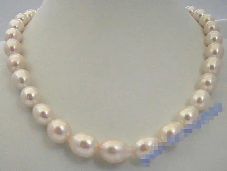 

FREE SHIPPING HOT sell new Style >>>>huge 18" AAA 13-12 MM SOUTH SEA NATURAL White PEARL NECKLACE