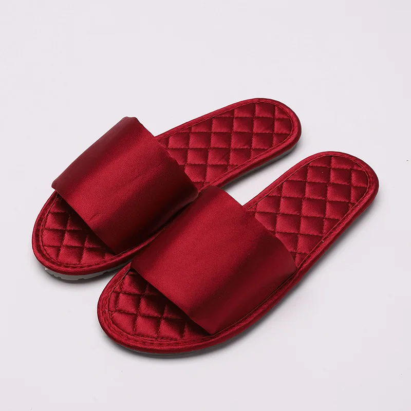 

New Women Slippers Fashion Comfortable Satin Solid Color Indoor Women Slippers Flat Bottom Non-slip Breathable Women Sandals