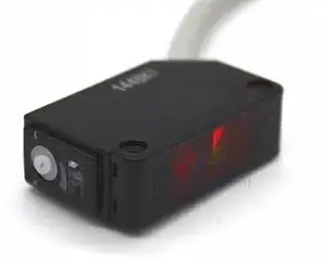 

XUM5ANCNL2 photo-electric sensor - XUM - diffuse - Sn 1m - 12..24VDC - cable 2m