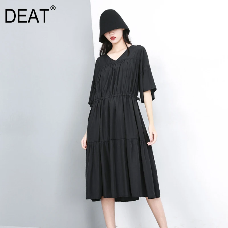 

[DEAT] 2019 New Spring Summer V- Neck Half Sleeve Black Pleated Split Joint Loose Big Size Temperament Dress Women Fashion JU67
